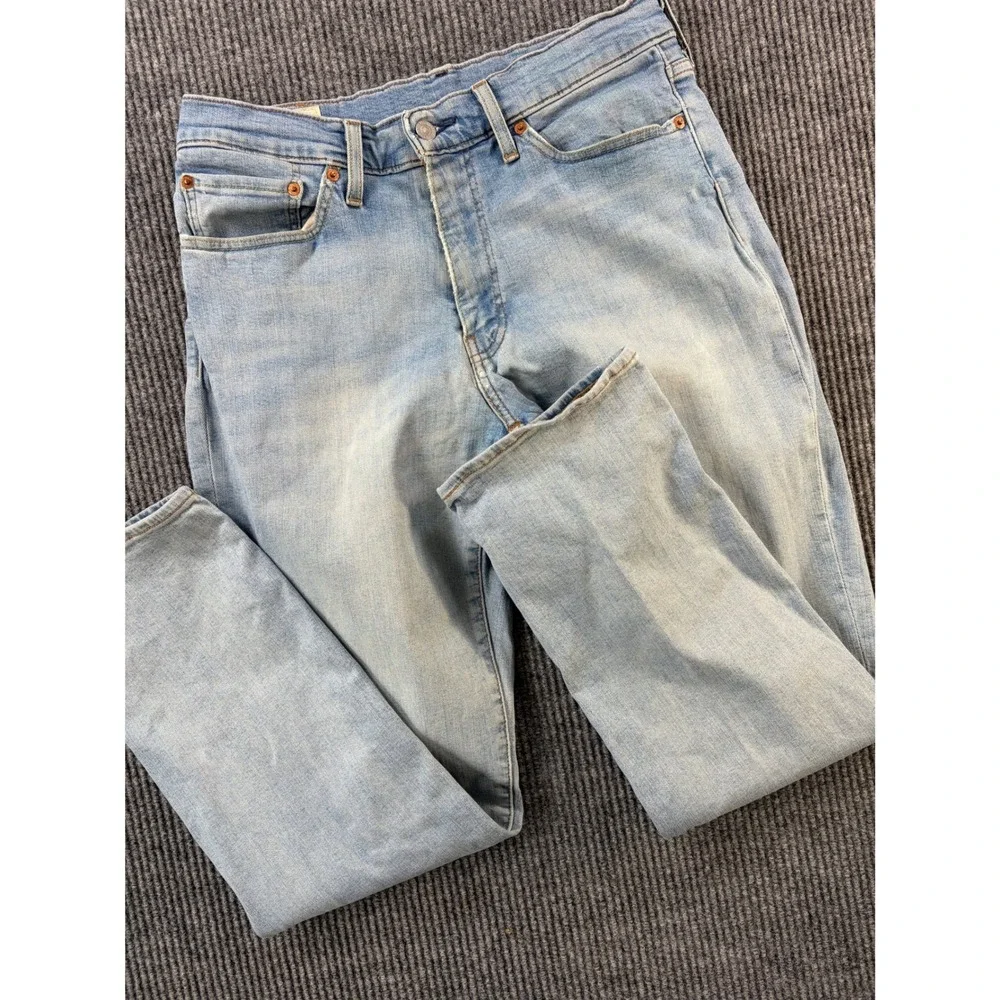 Levis Mens Athletic Taper 541 Jeans 33X32 Actual 32X30 Denim Premium Faded